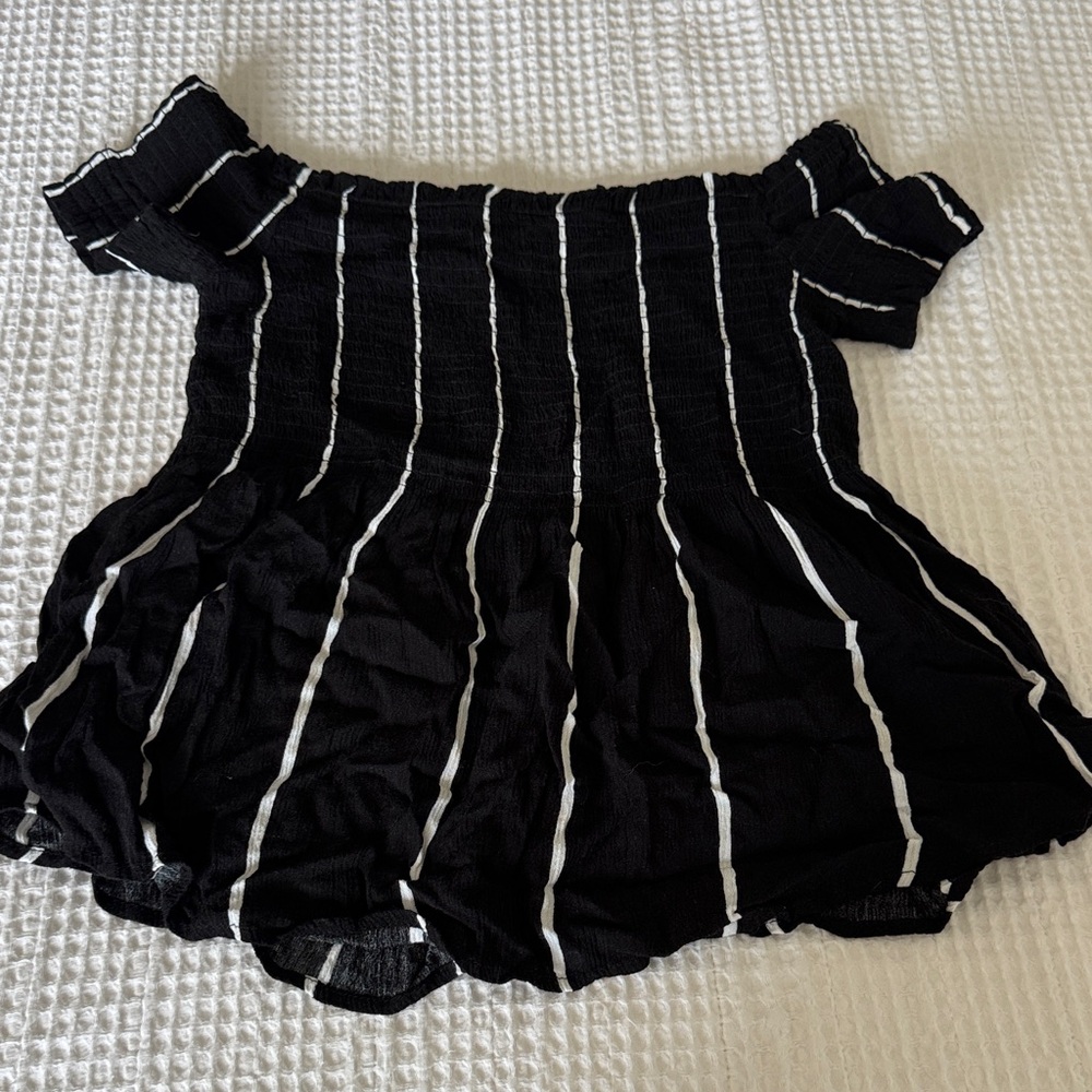Kendall & Kylie Pacsun Black Off-Shoulder Striped Women’s Top